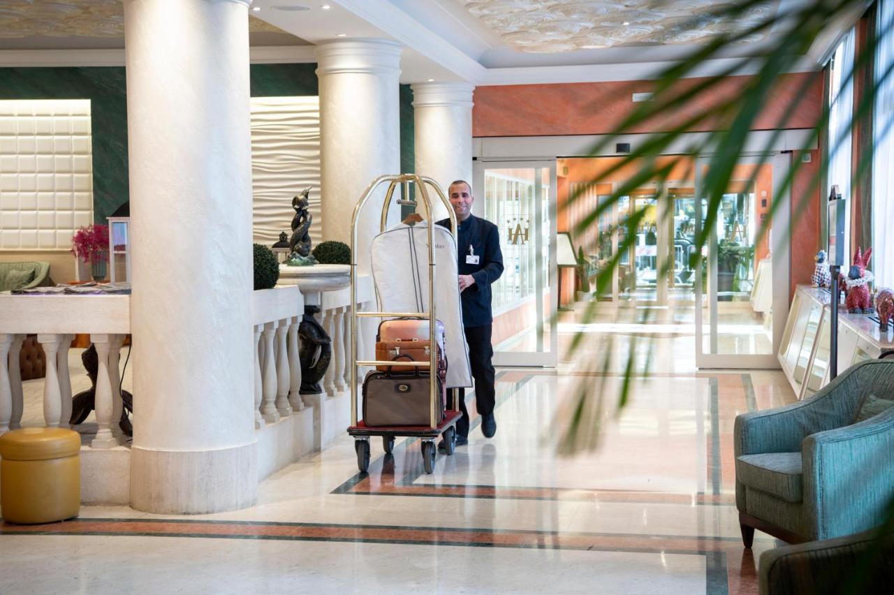 Grand Hotel Adriatico Florence Luaran gambar