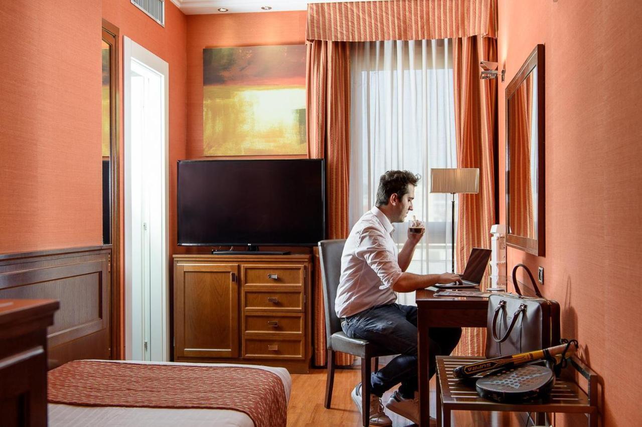 Grand Hotel Adriatico Florence Luaran gambar