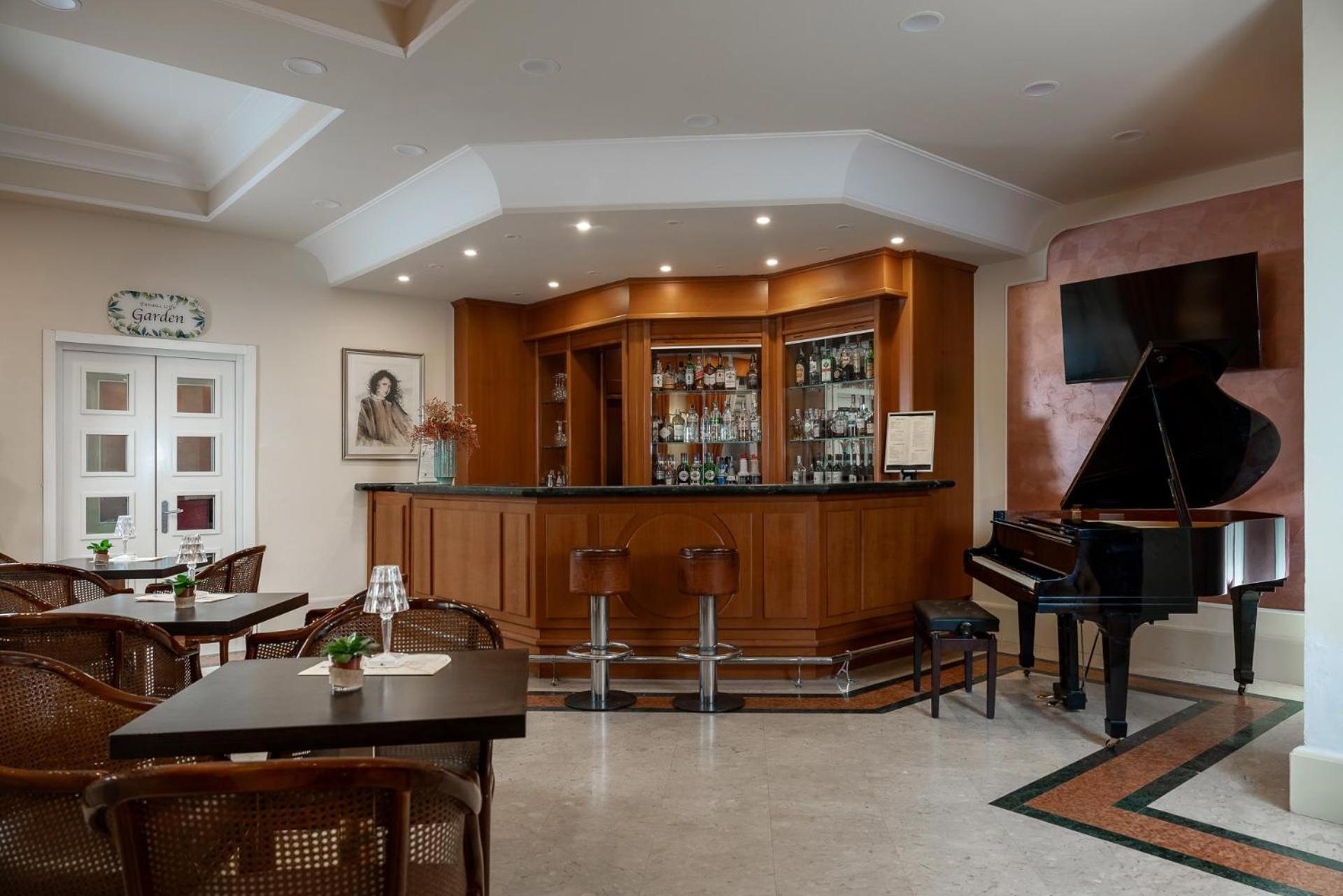Grand Hotel Adriatico Florence Luaran gambar